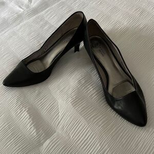 Mootsies Tootsies Black Heels size 10